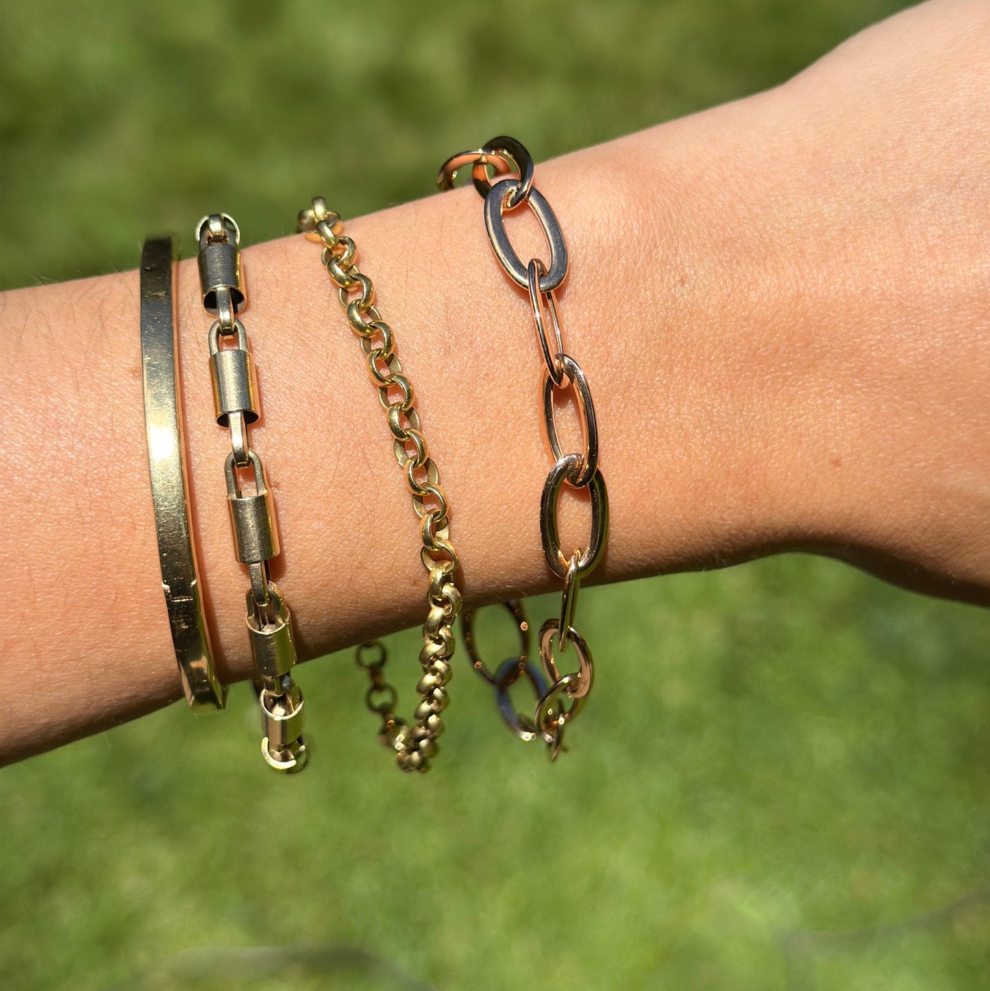 18KT Rose Gold Oval 8.3mm Solid Links Chain Bracelet
