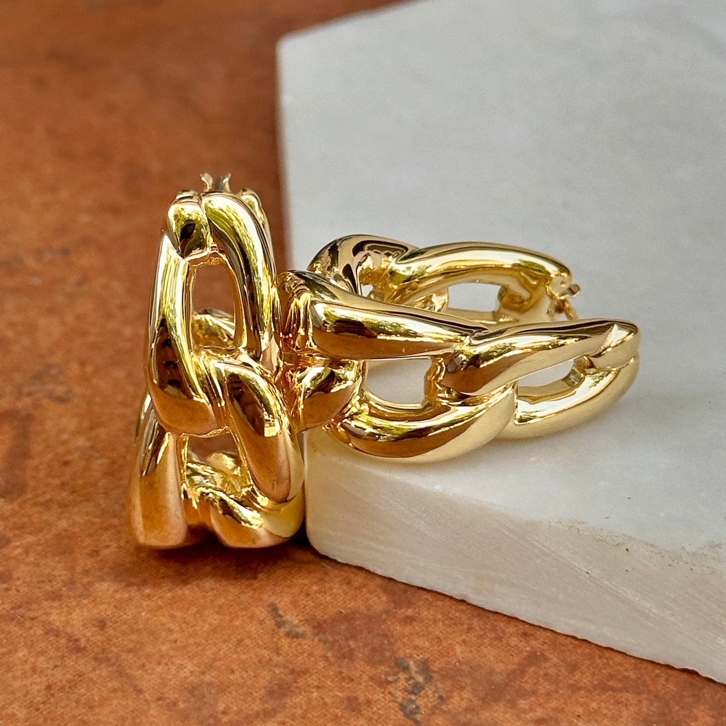 14KT Yellow Gold Chain Link Design Oval Hoop Earrings