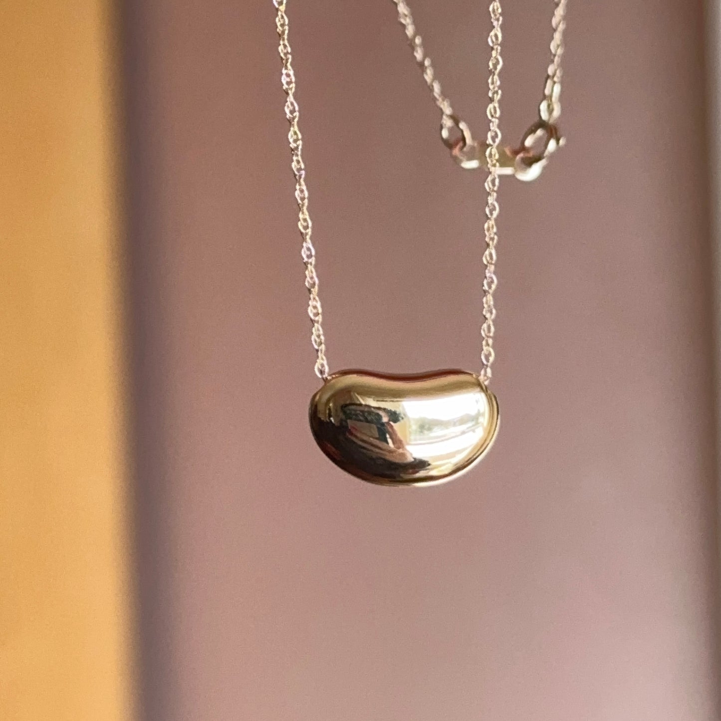 14KT Yellow Gold Bean Pendant Necklace