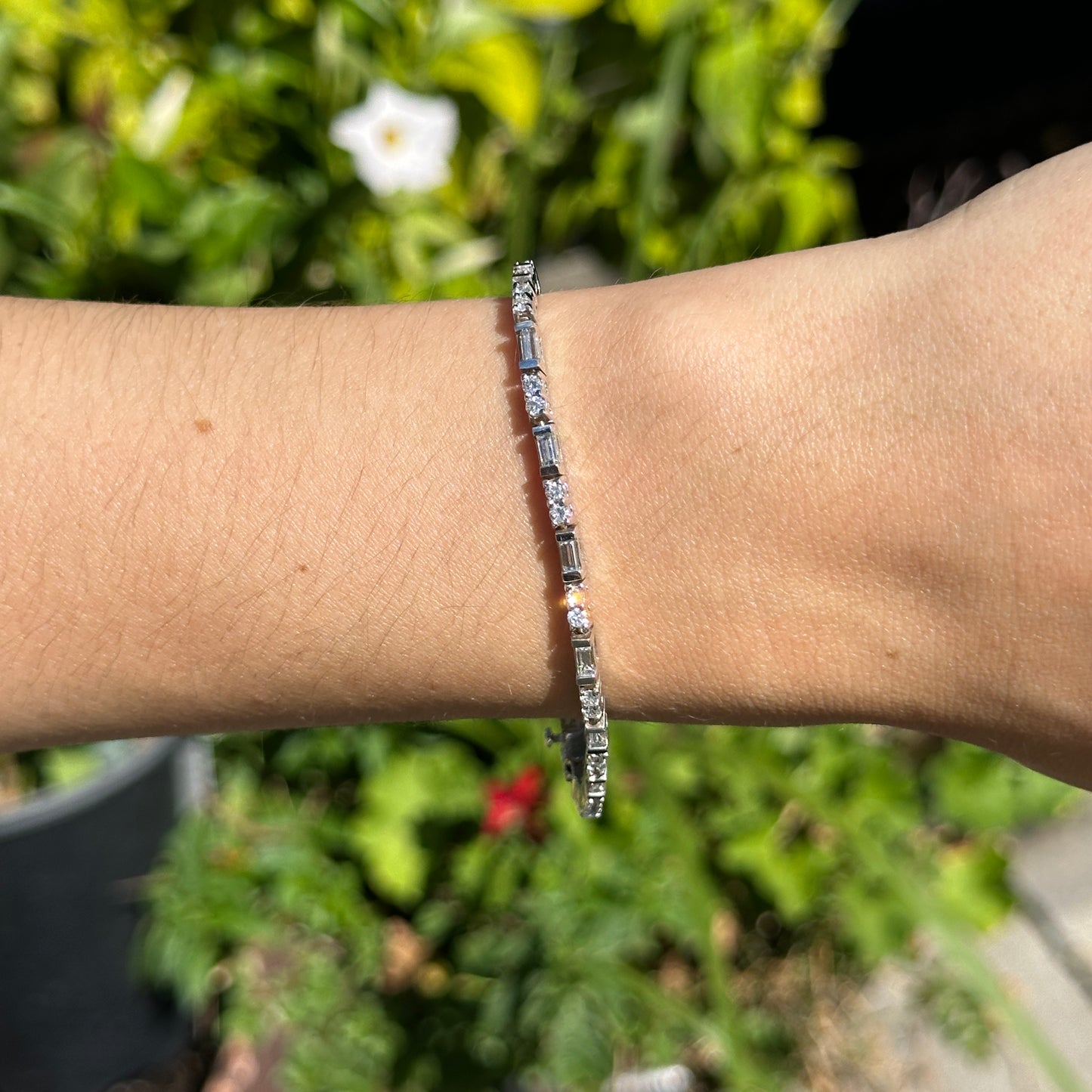 Estate 14KT White Gold Round & Baguette Diamond Basket Set Bracelet