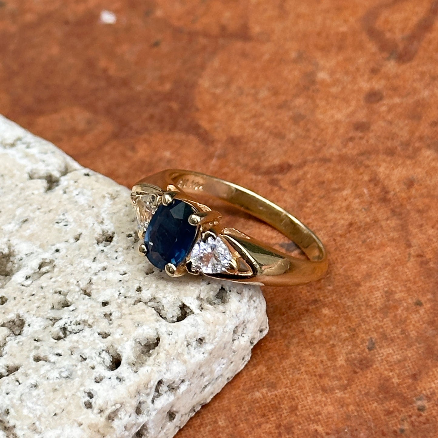 Estate 14KT Yellow Gold Oval 1.10 CT Blue Sapphire + Trillion Diamond Ring