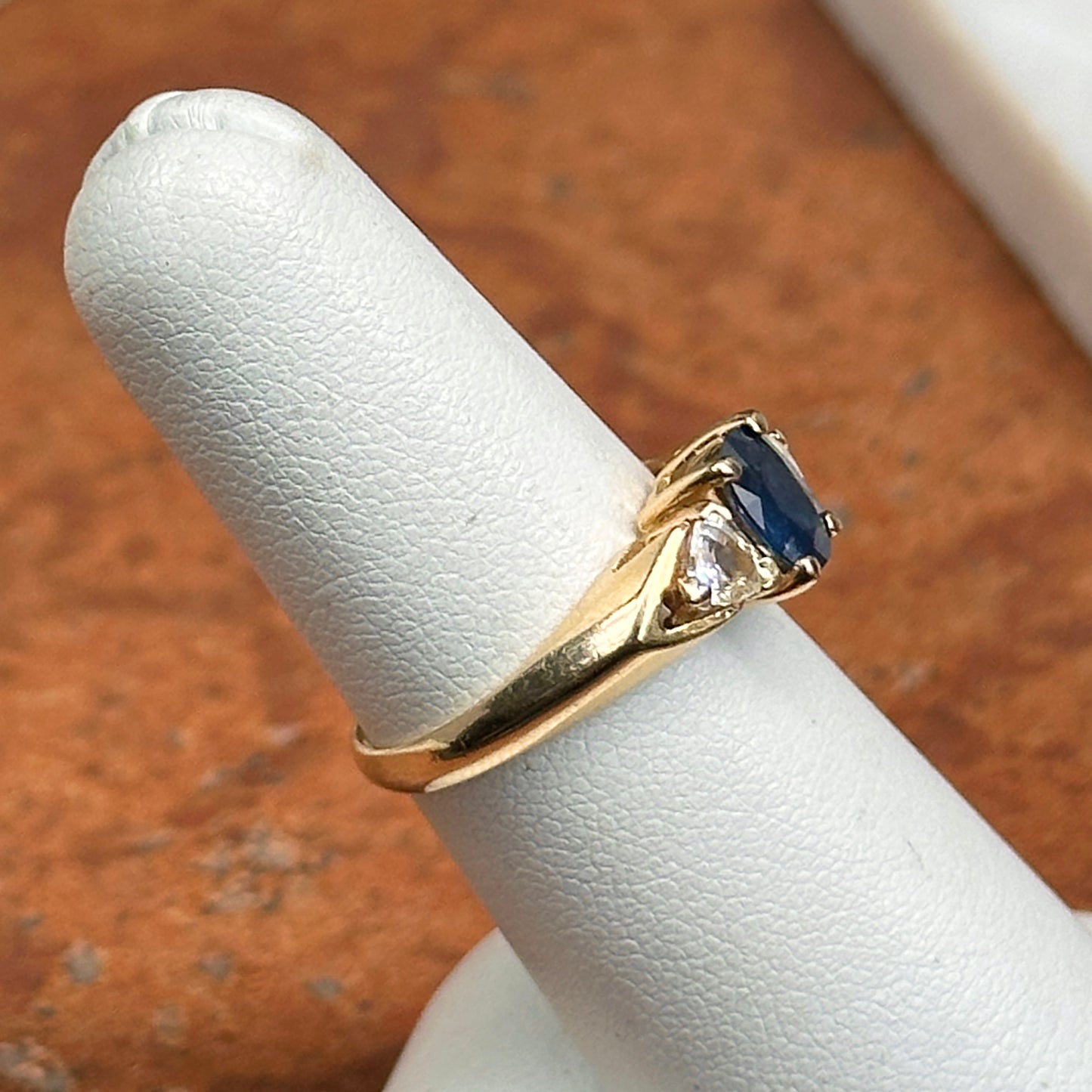 Estate 14KT Yellow Gold Oval 1.10 CT Blue Sapphire + Trillion Diamond Ring