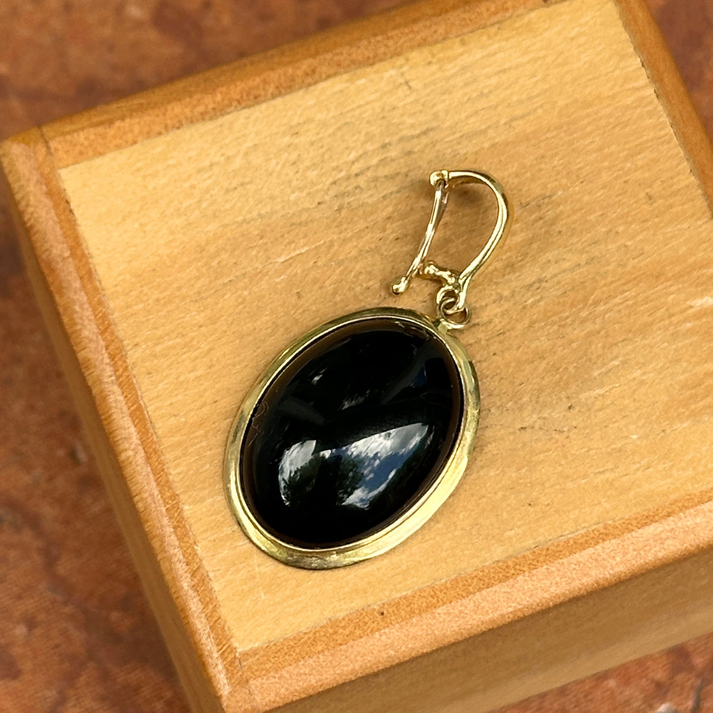 Estate 14KT Yellow Gold Oval Onyx Bezel Pendant Enhancer 32mm