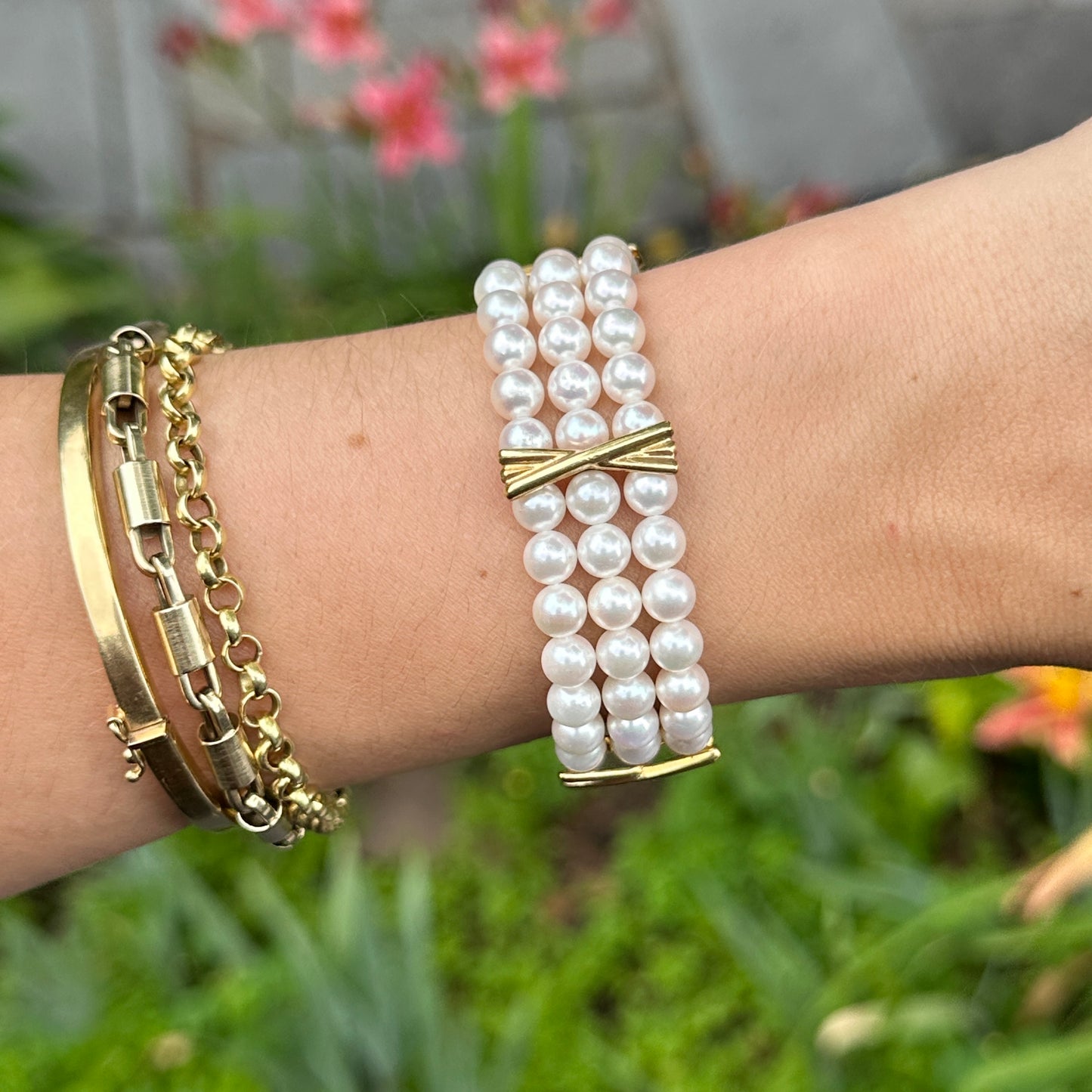 Estate 18KT Yellow Gold Three Strand Pearl + "X" Links Bracelet
