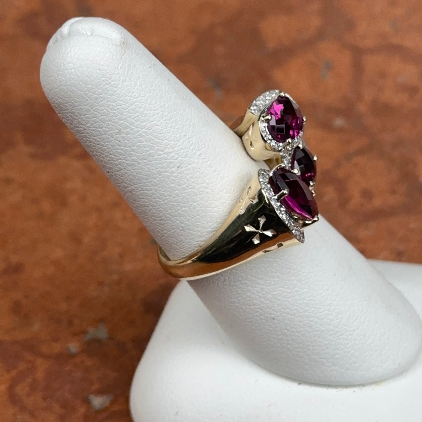 Estate 14KT Yellow Gold Checkerboard Rhodolite Garnets + Diamond Halo Band Ring