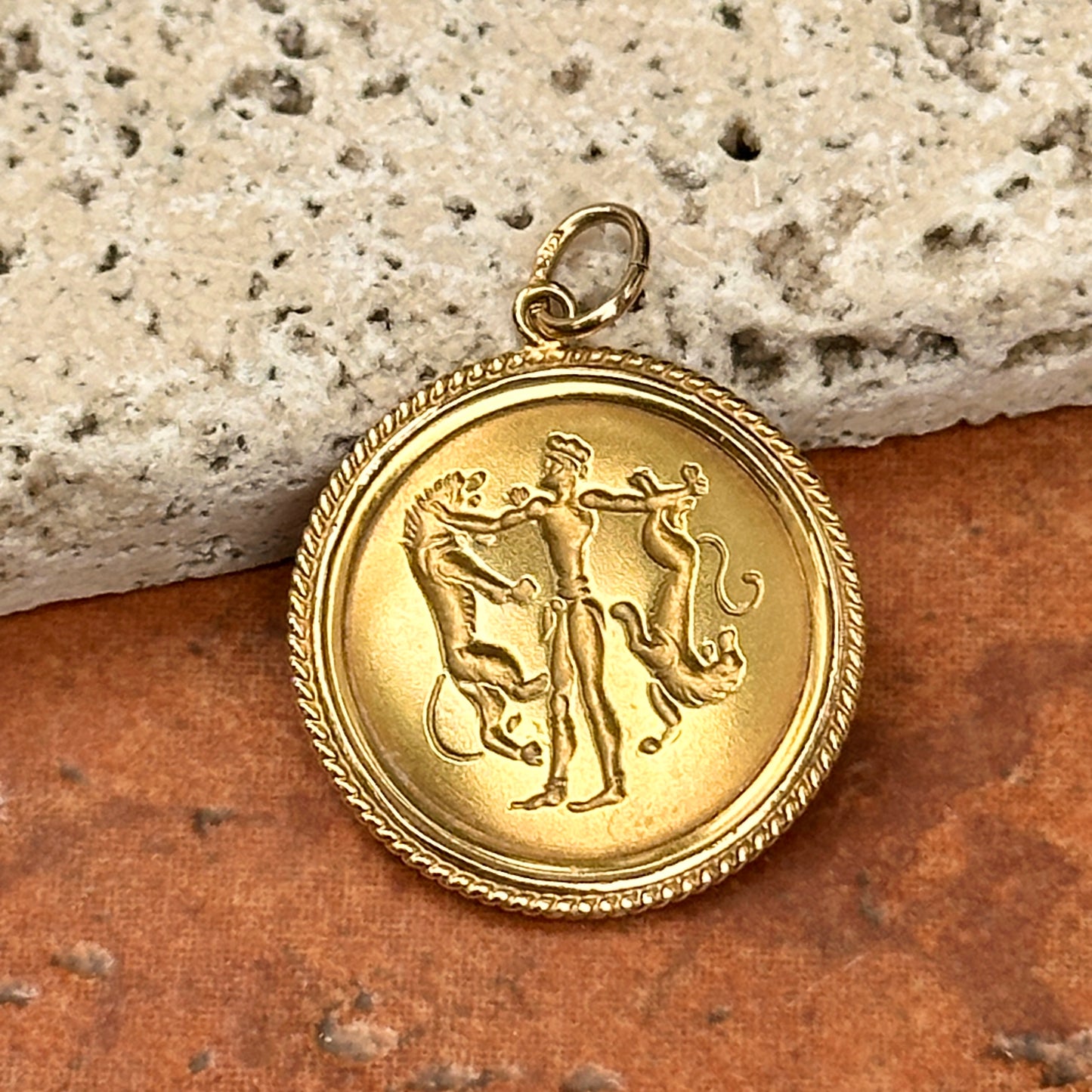 Estate 18KT Yellow Gold Byzantine Man with 2 Lions Concave Coin Pendant