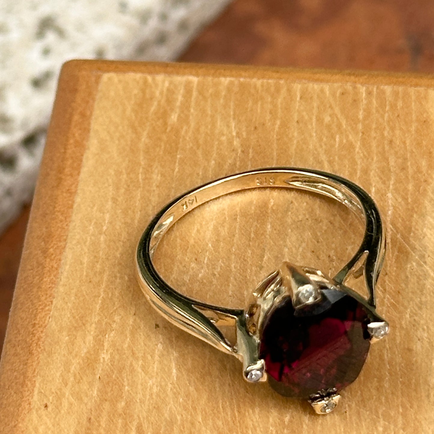 Estate 14KT Yellow Gold Oval Faceted Raspberry Garnet + Diamond Ring