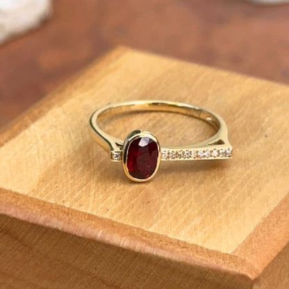 Estate 14KT Yellow Gold Pave Diamond + Oval Bezel Set Ruby Band Ring