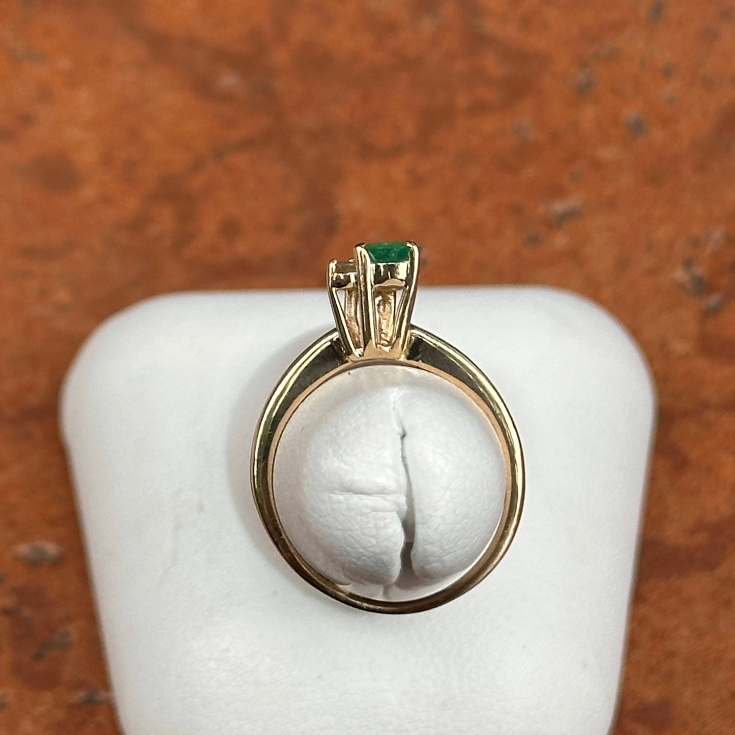 Estate 14KT Yellow Gold Round Emerald + Round Diamond Prong Set Ring