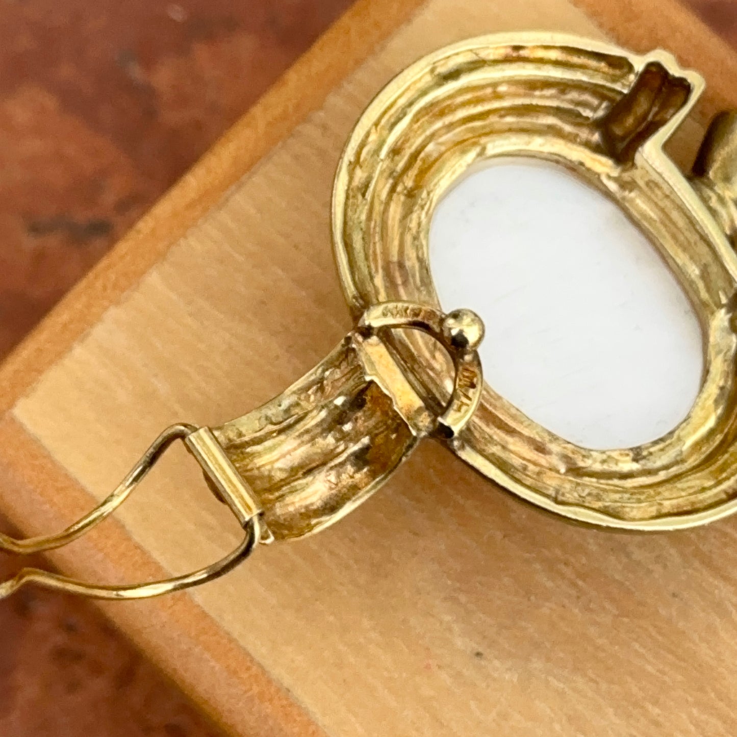 Estate 14KT Yellow Gold Large Mabe Pearl + Diamond Enhancer Pendant 045