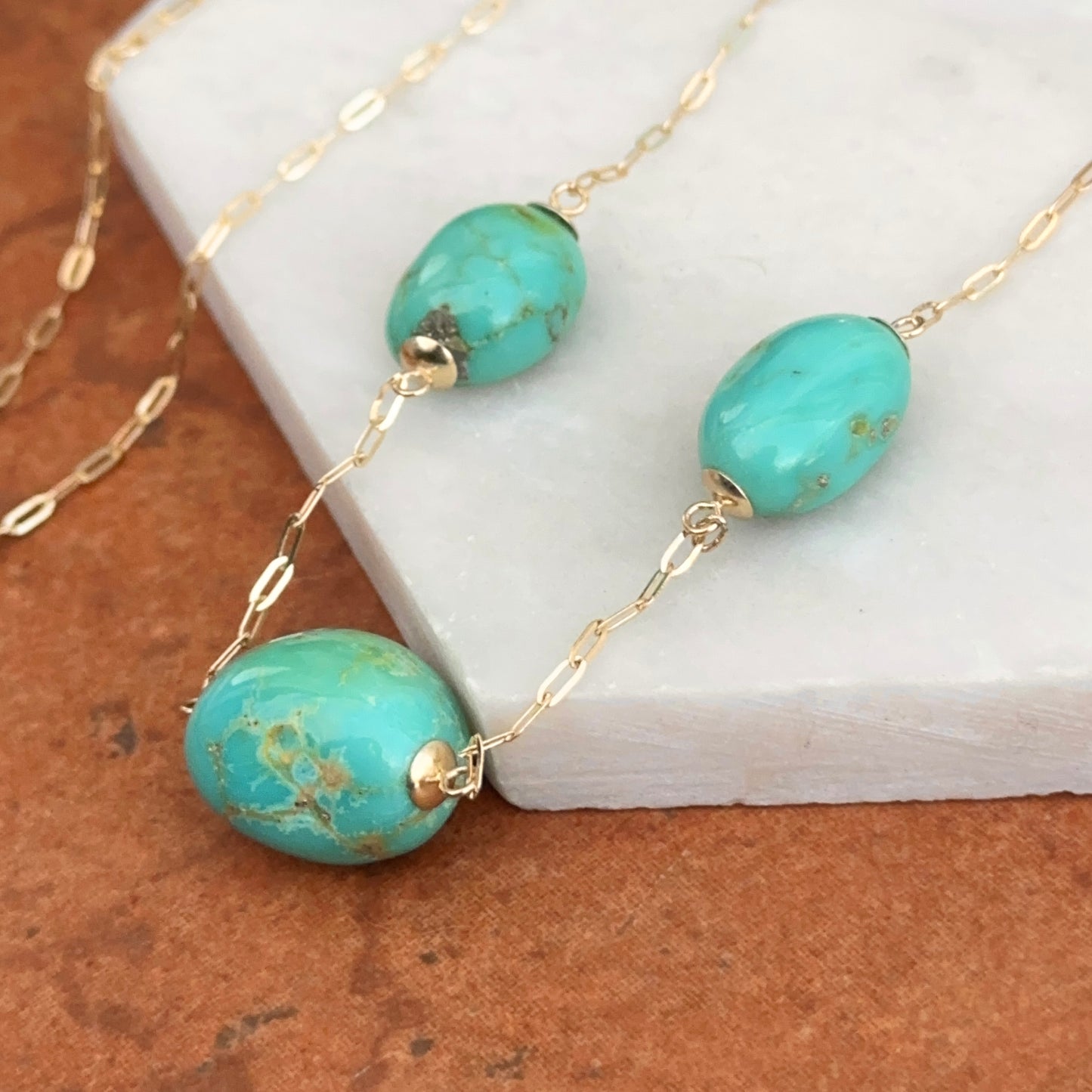 Estate 14KT Yellow Gold Blue Kingman Turquoise Station Chain Necklace