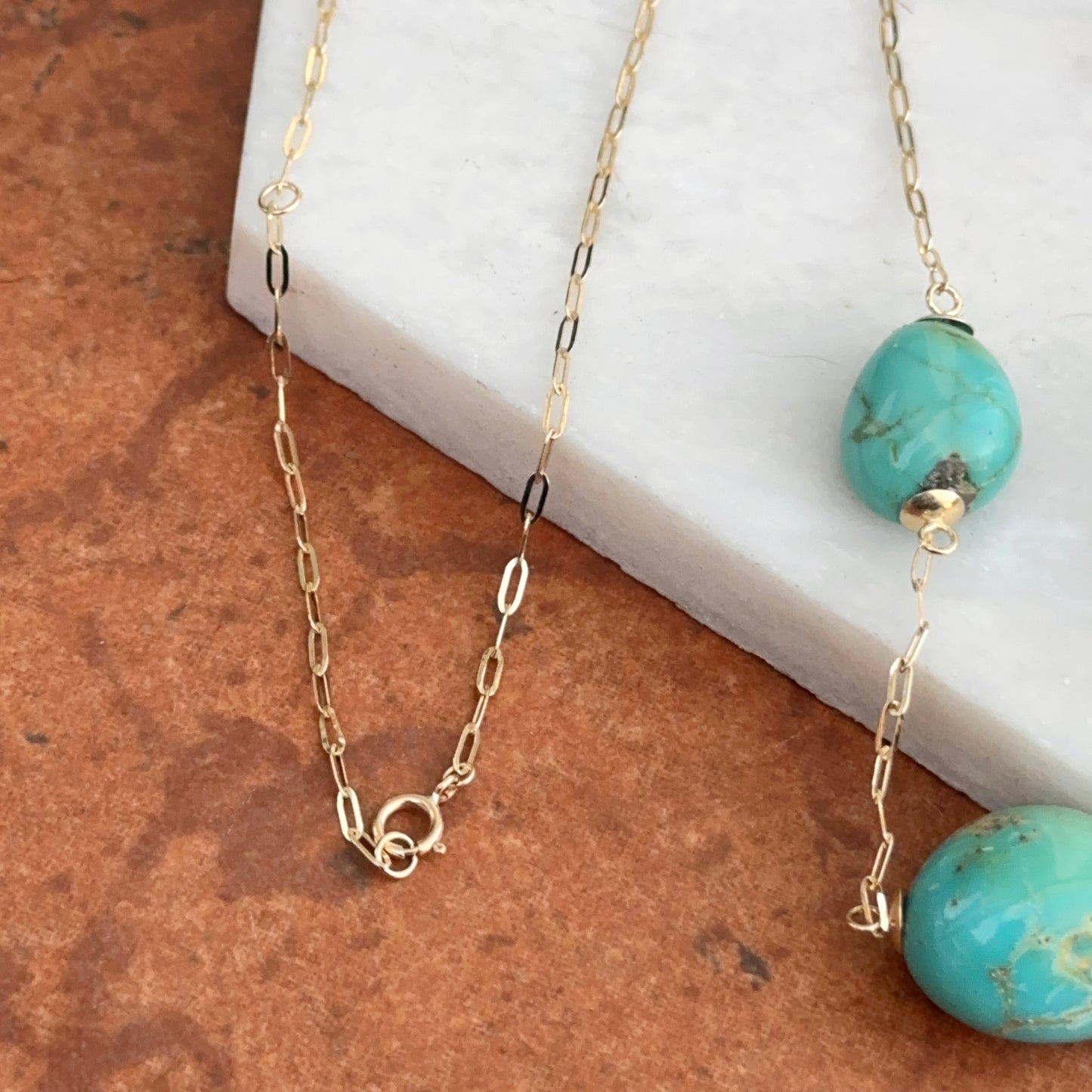 Estate 14KT Yellow Gold Blue Kingman Turquoise Station Chain Necklace