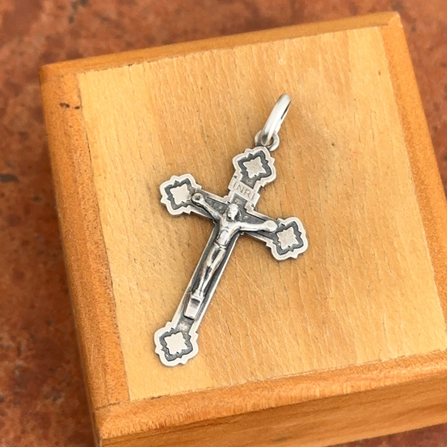 Sterling Silver Antiqued Crucifix Cross Pendant