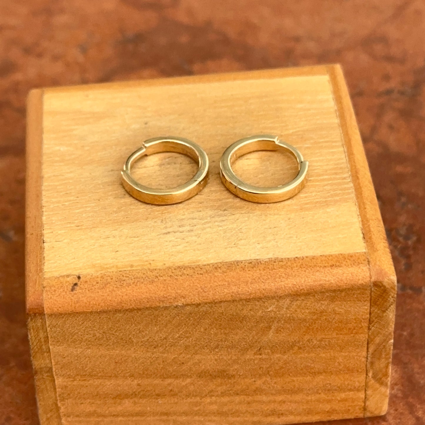 14KT Yellow Gold Solid Cream Enamel Huggie Hoop Earrings 12mm - LSJ