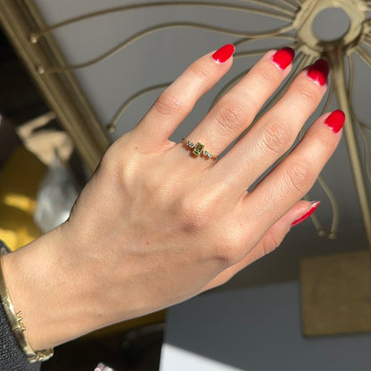 Estate 10KT Yellow Gold Emerald-Cut Green Peridot + Diamond Accent Ring Size 6.5