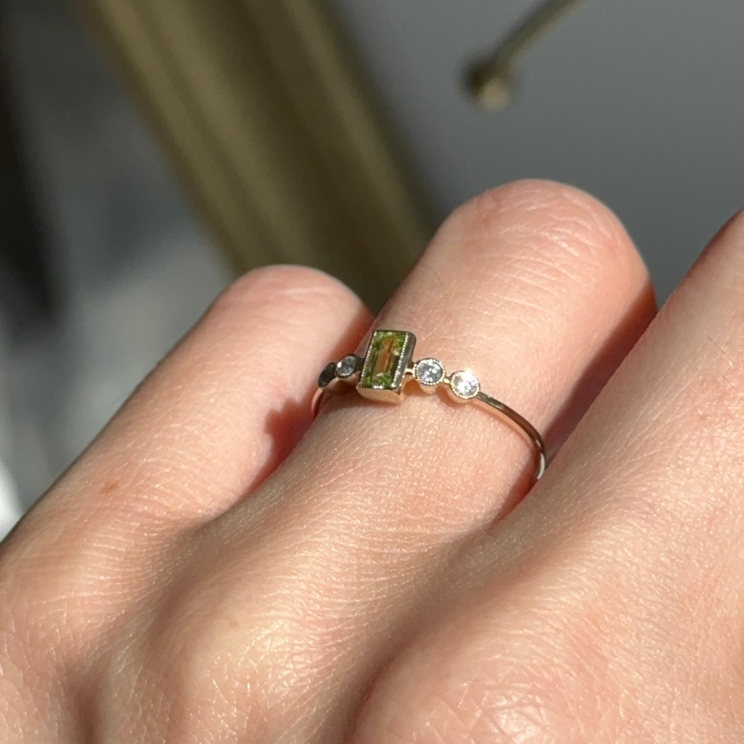 Estate 10KT Yellow Gold Emerald-Cut Green Peridot + Diamond Accent Ring Size 6.5
