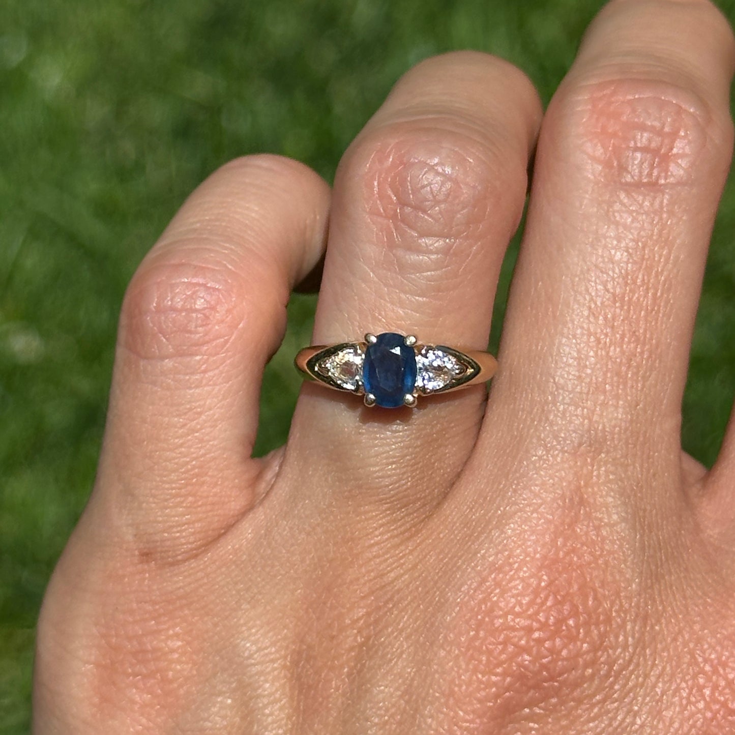 Estate 14KT Yellow Gold Oval 1.10 CT Blue Sapphire + Trillion Diamond Ring