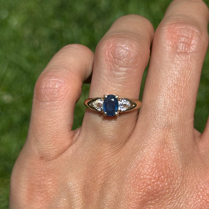 Estate 14KT Yellow Gold Oval 1.10 CT Blue Sapphire + Trillion Diamond Ring