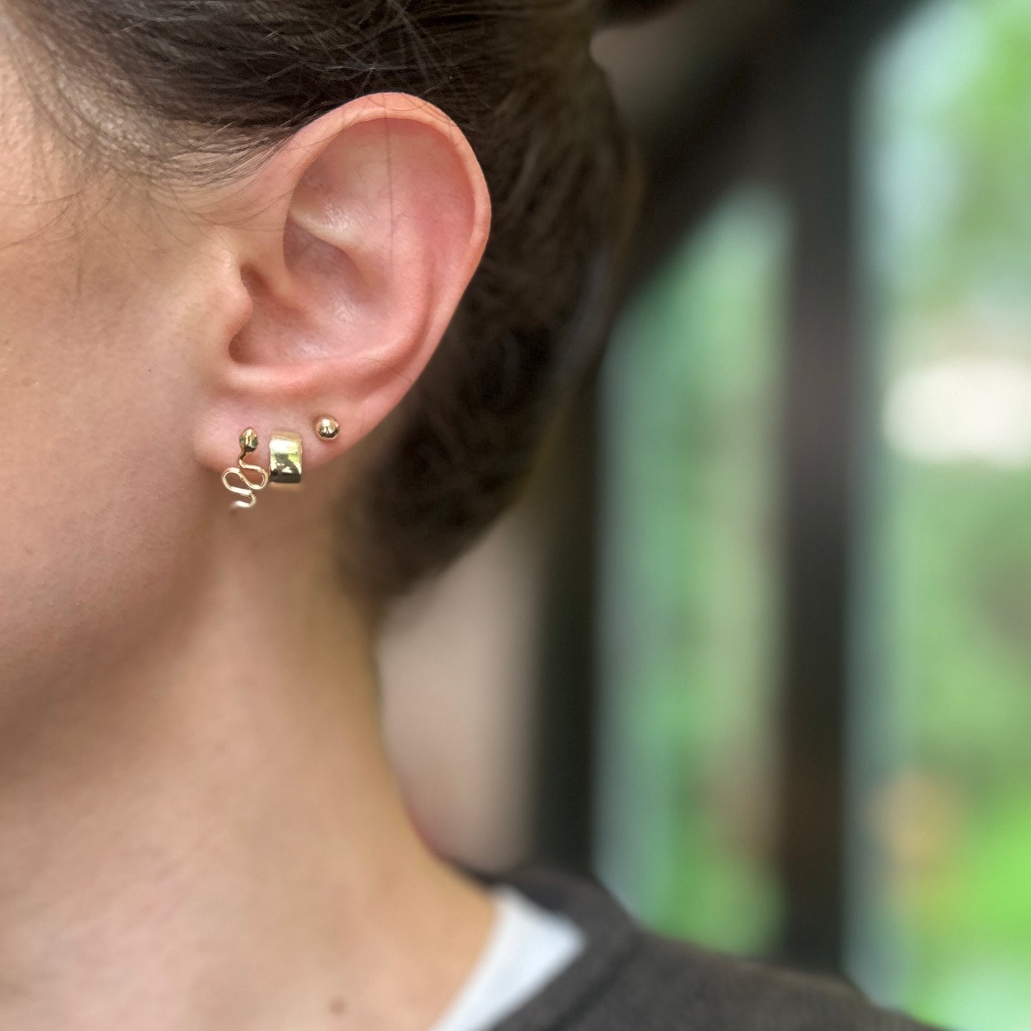 Estate 18KT Yellow Gold Emerald Eye Snake Stud Earrings