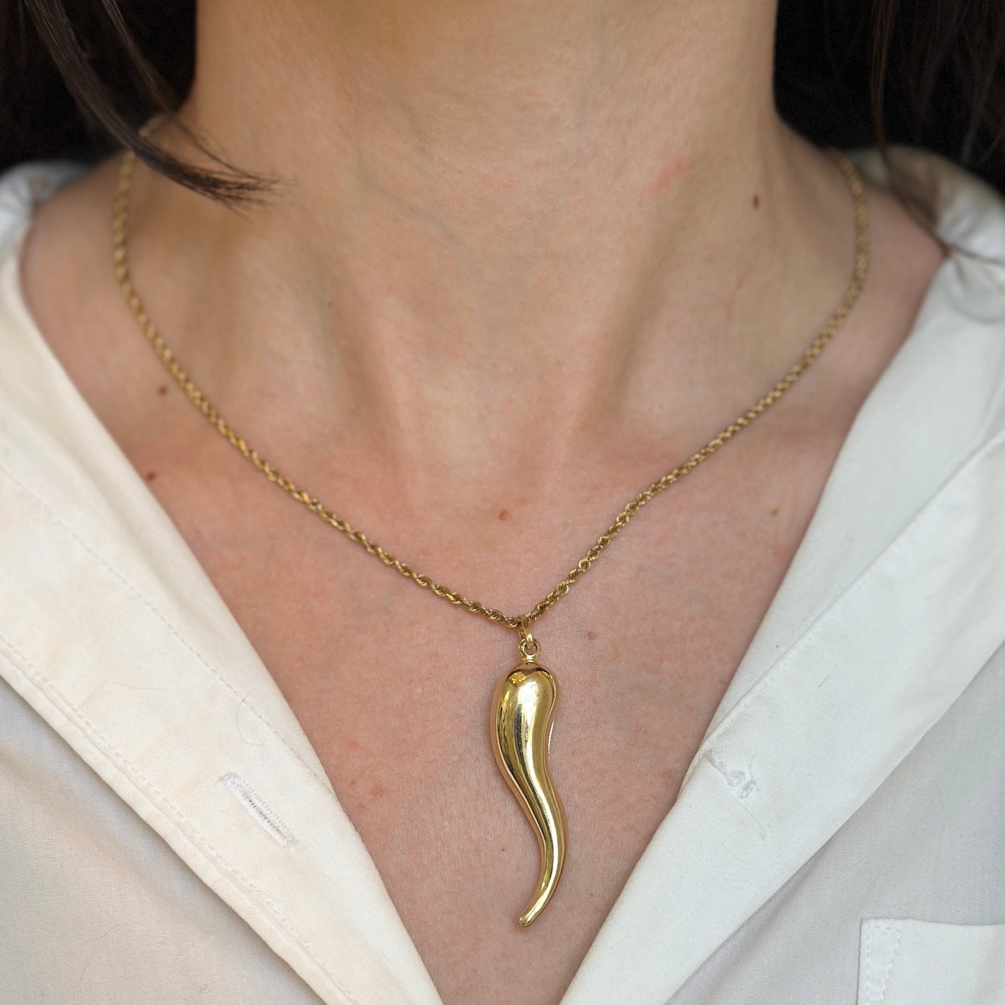 Estate 14KT Yellow Gold Corno Italian Horn Pendant 5mmn
