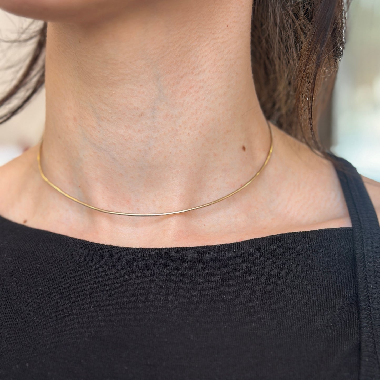 Estate 14KT Yellow Gold 1.5mm Stiff Wire Solid Collar Necklace 14”