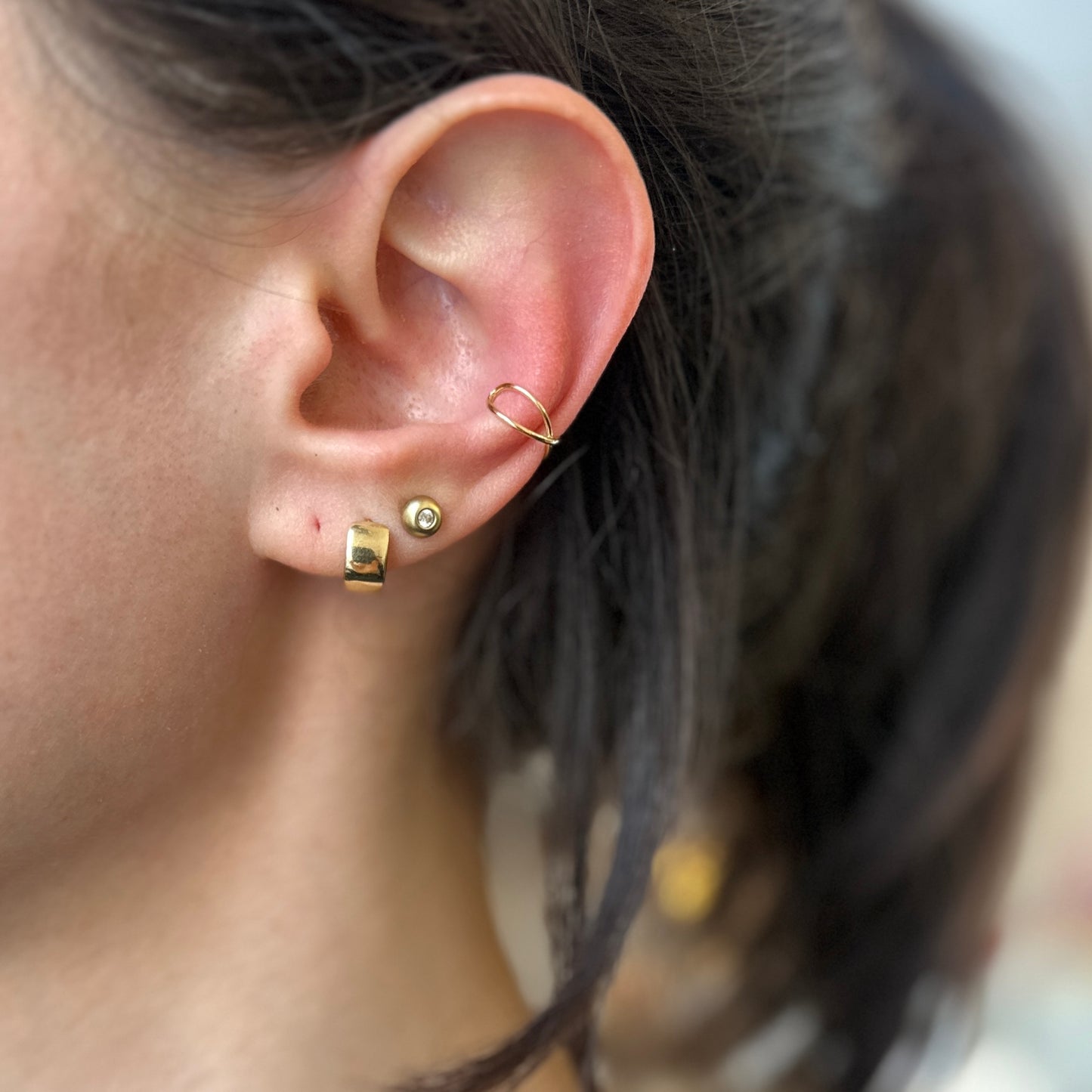 14KT Yellow Gold Shiny Criss Cross Single Ear Cuff 9.5mm