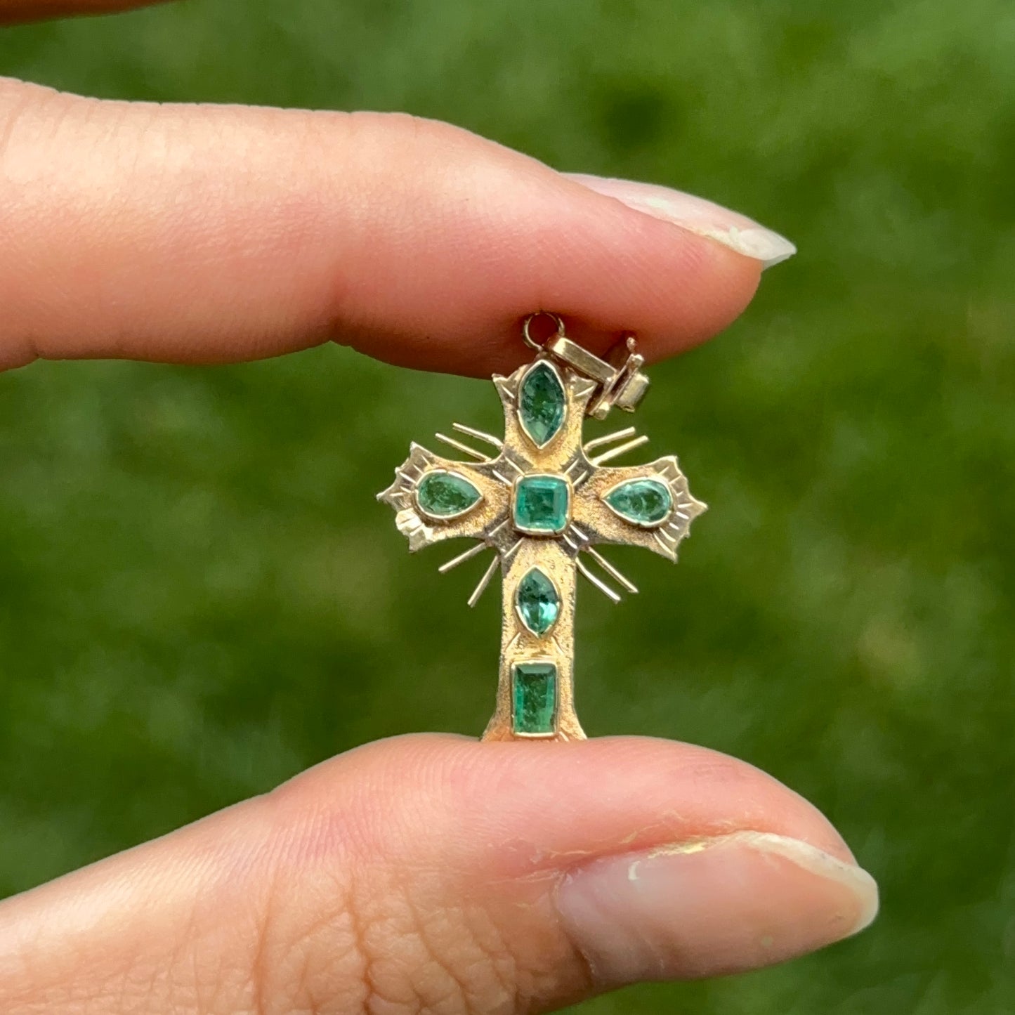 Estate 18KT Yellow Gold Multi Shaped Emerald Ornate Cross Pendant