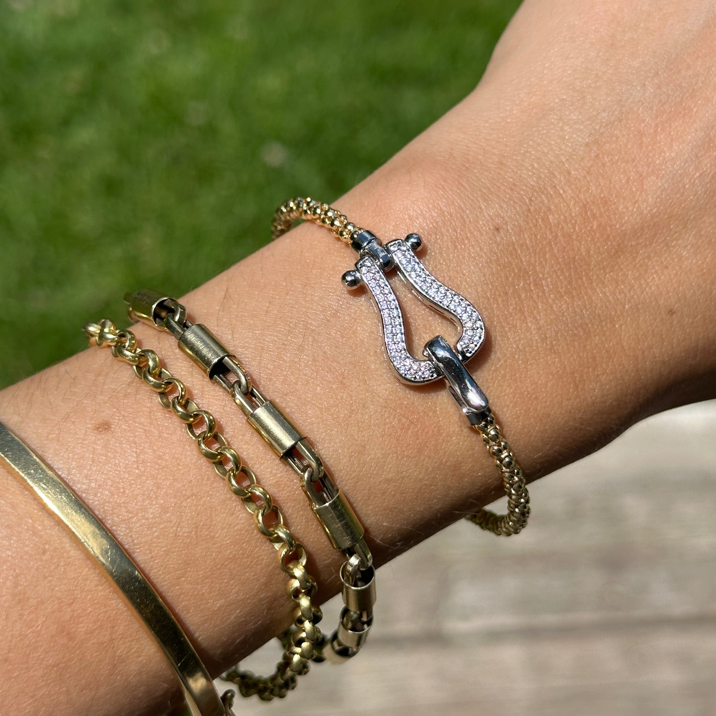 Gold-Plated Popcorn Mesh Diamond Horse Bit Bracelet