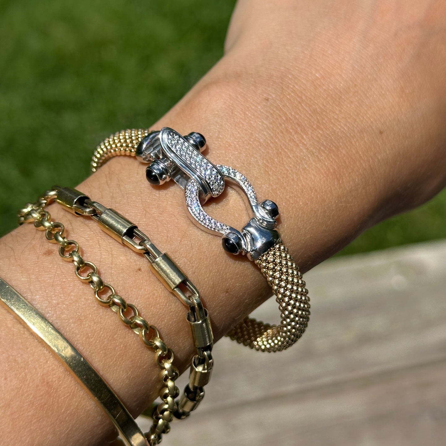 Gold-Plated Diamond Horse Bit Popcorn Mesh Bangle Bracelet