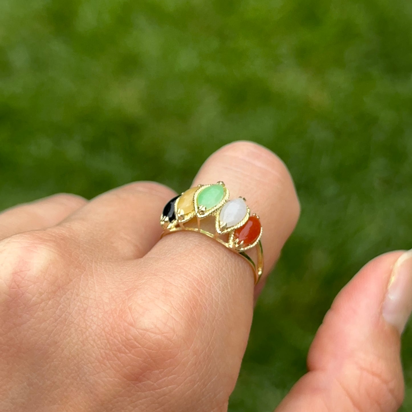 Estate 14KT Yellow Gold Multi Color Marquise Jade Pyramid Ring