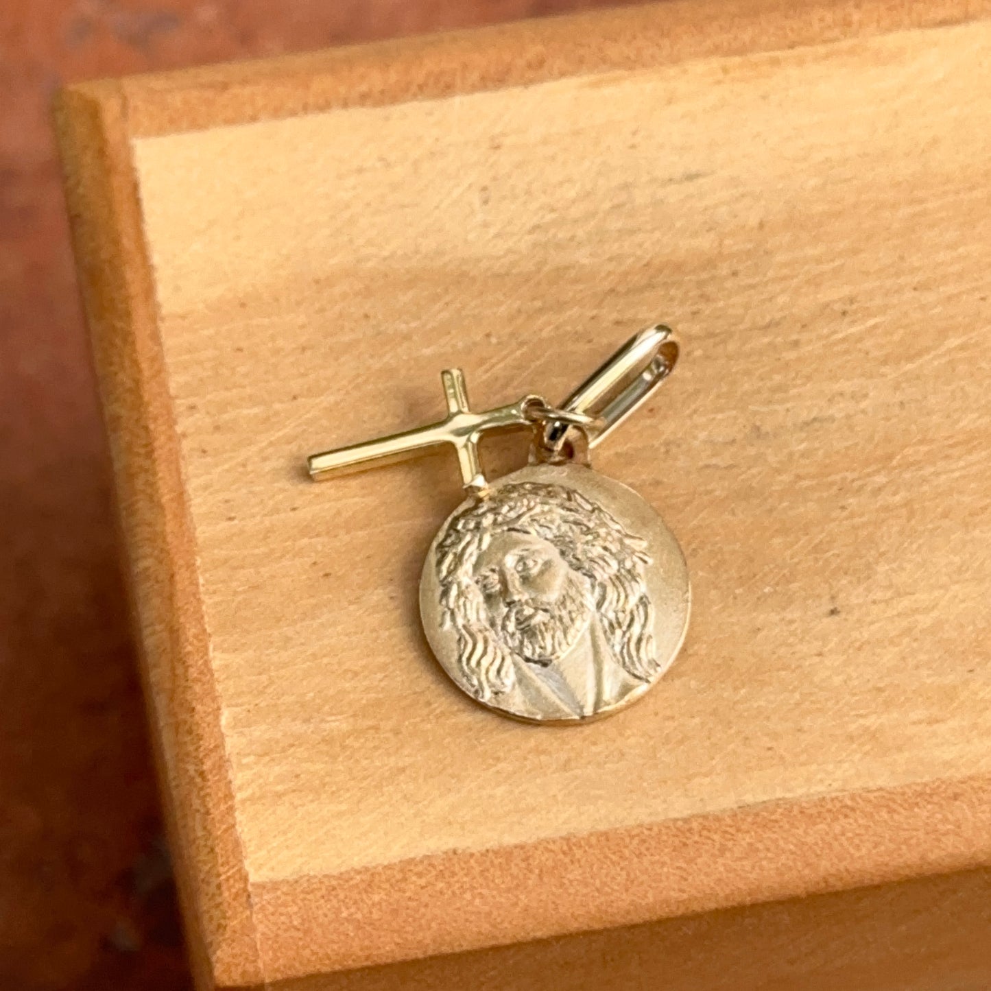 14KT Yellow Gold Jesus Round Medal + Cross Pendant Charms