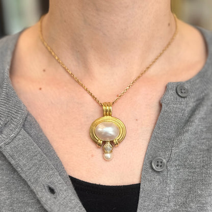 Estate 14KT Yellow Gold Large Mabe Pearl + Diamond Enhancer Pendant 045