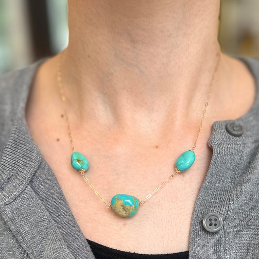 Estate 14KT Yellow Gold Blue Kingman Turquoise Station Chain Necklace