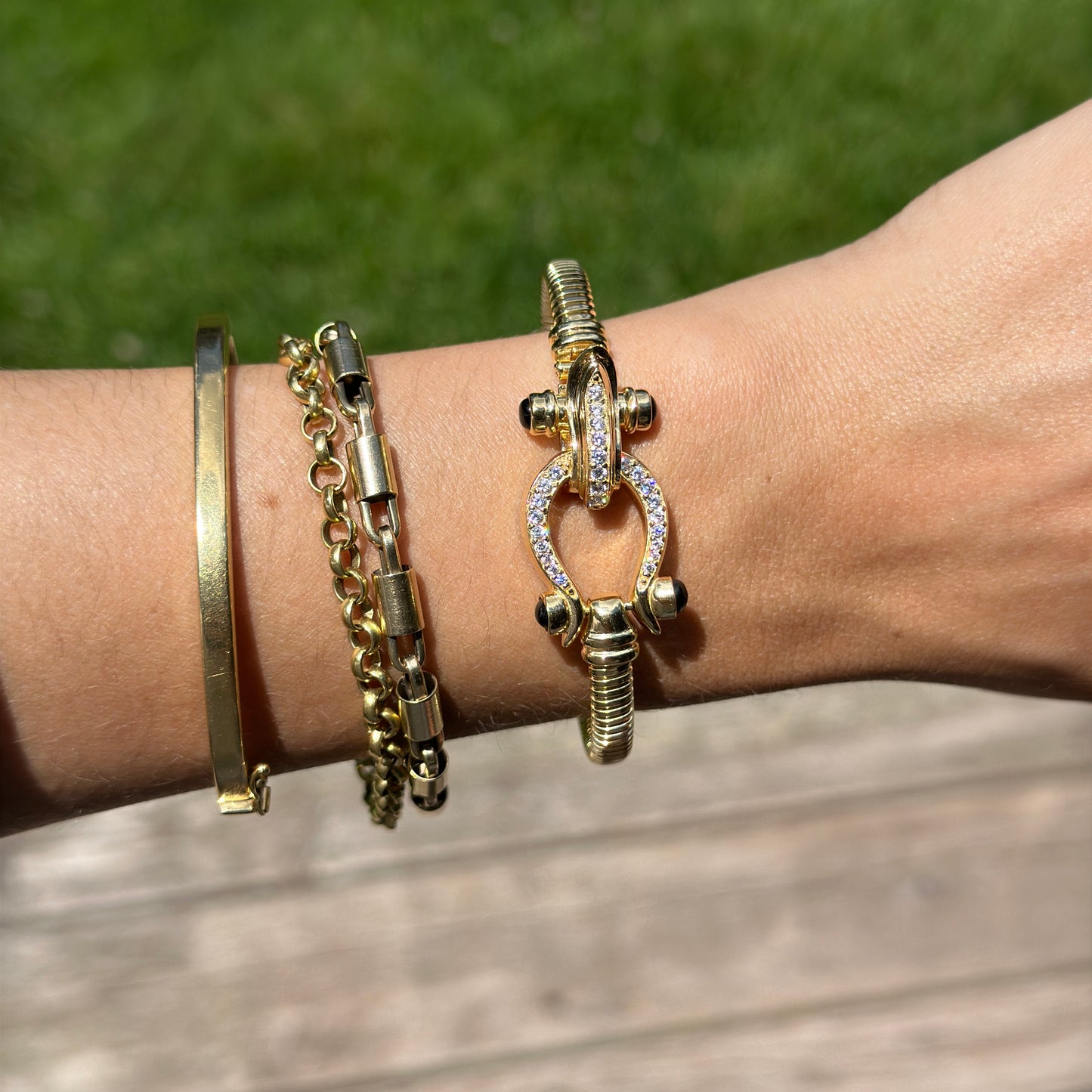 Yellow Gold-Plated Silver Ribbed Horse Bit/Shoe Round Diamond Black Cabochon Wide Bangle Bracelet
