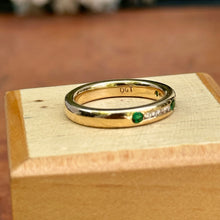 Load image into Gallery viewer, Estate 14KT Yellow Gold Round Emerald + Diamond Band Ring