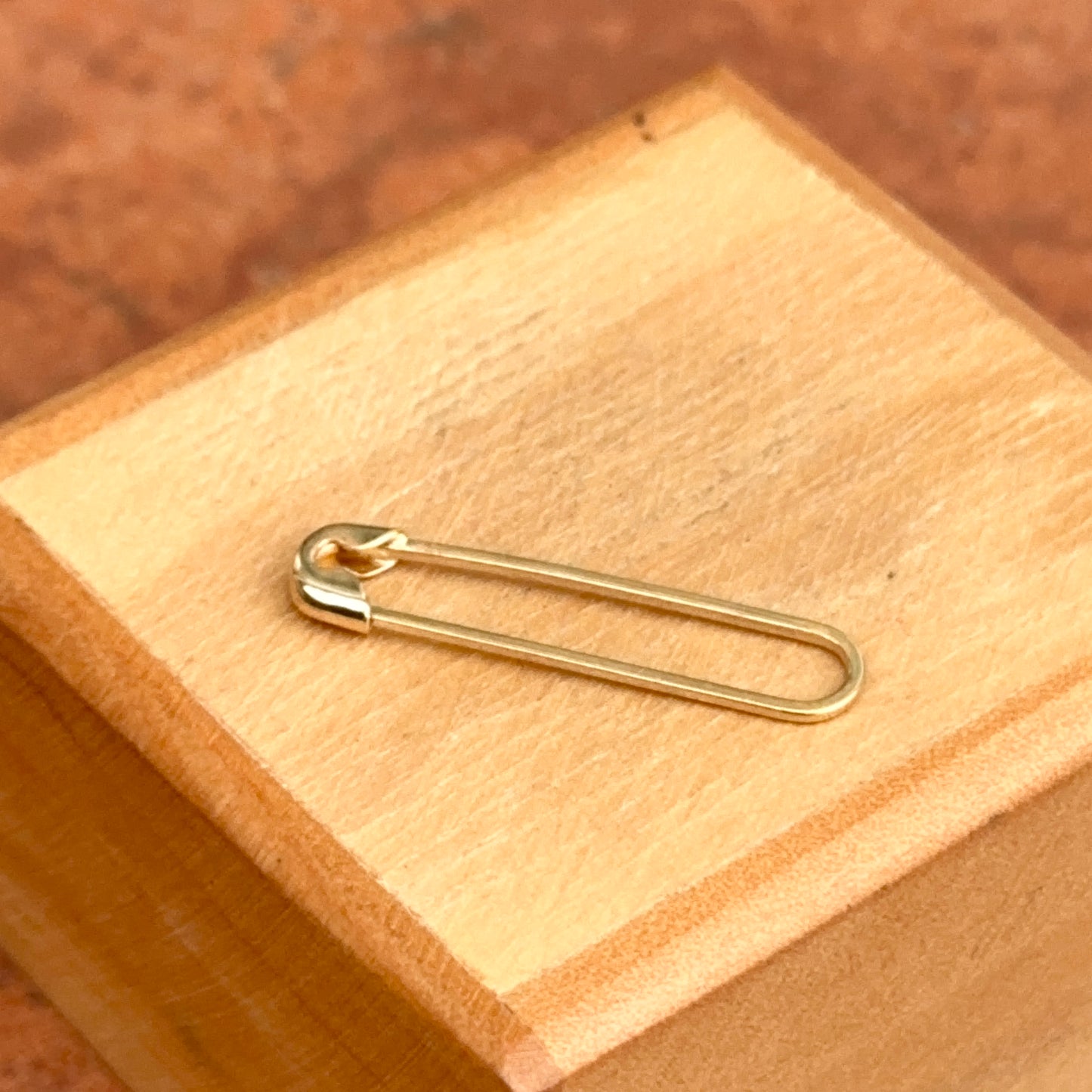 14KT Yellow Gold Polished Safety Pin Charm Holder Pendant / Connecter