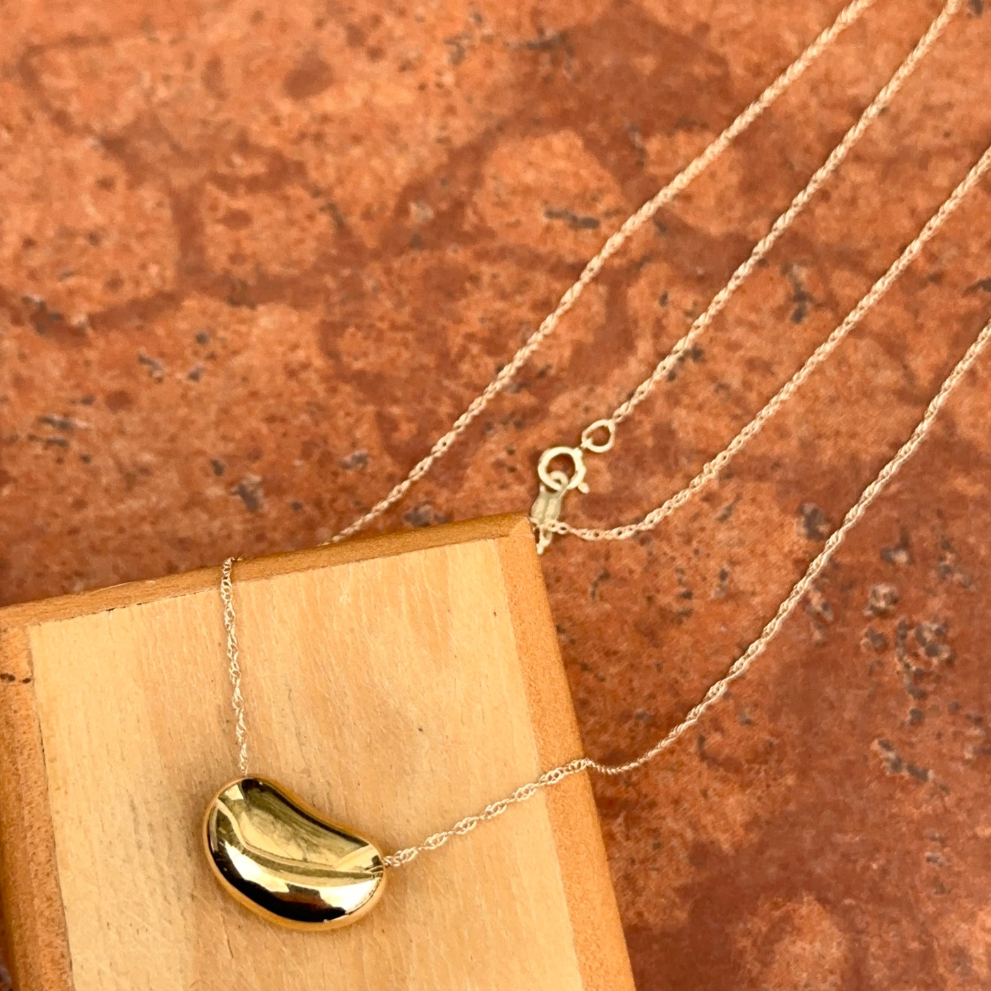 14KT Yellow Gold Bean Pendant Necklace