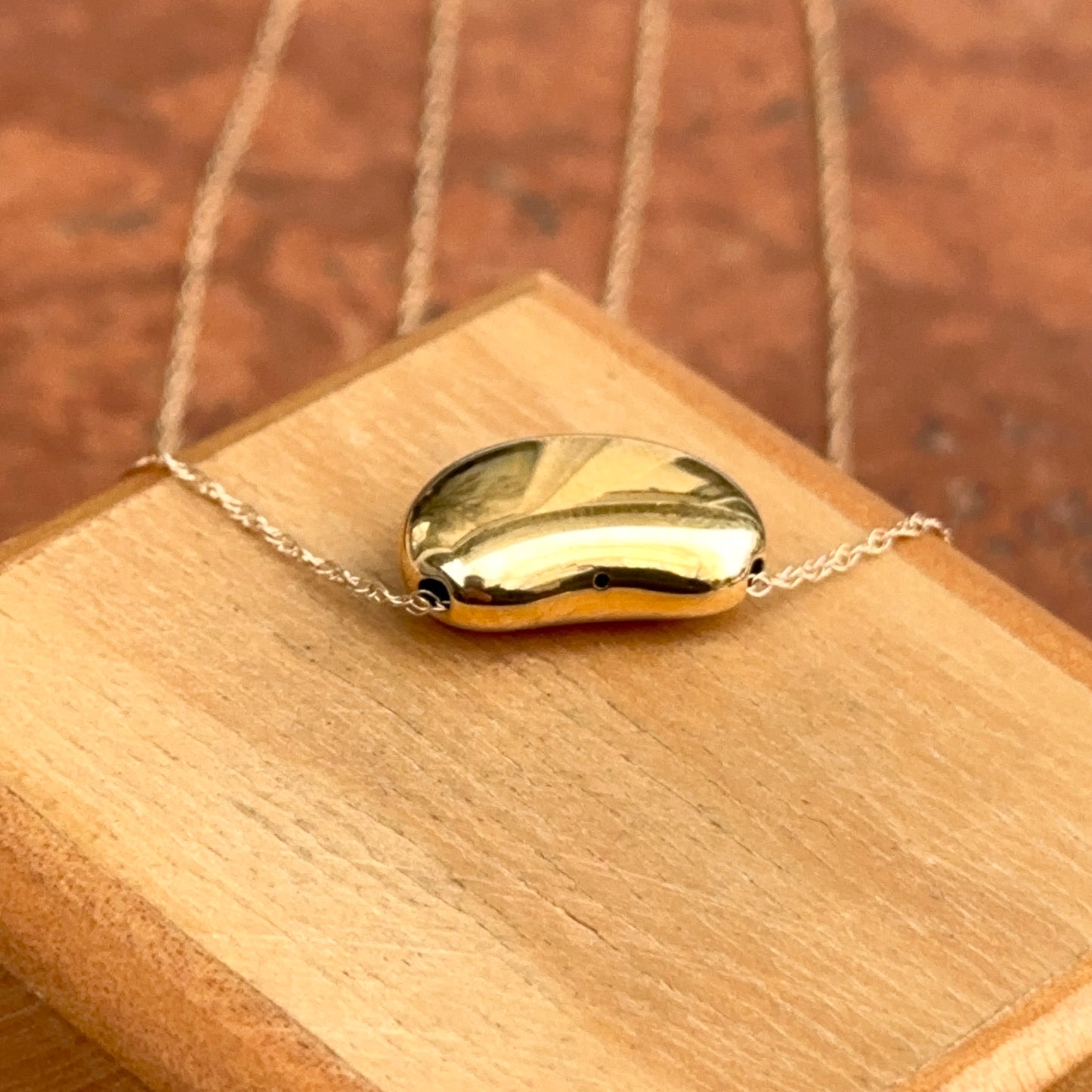 14KT Yellow Gold Bean Pendant Necklace