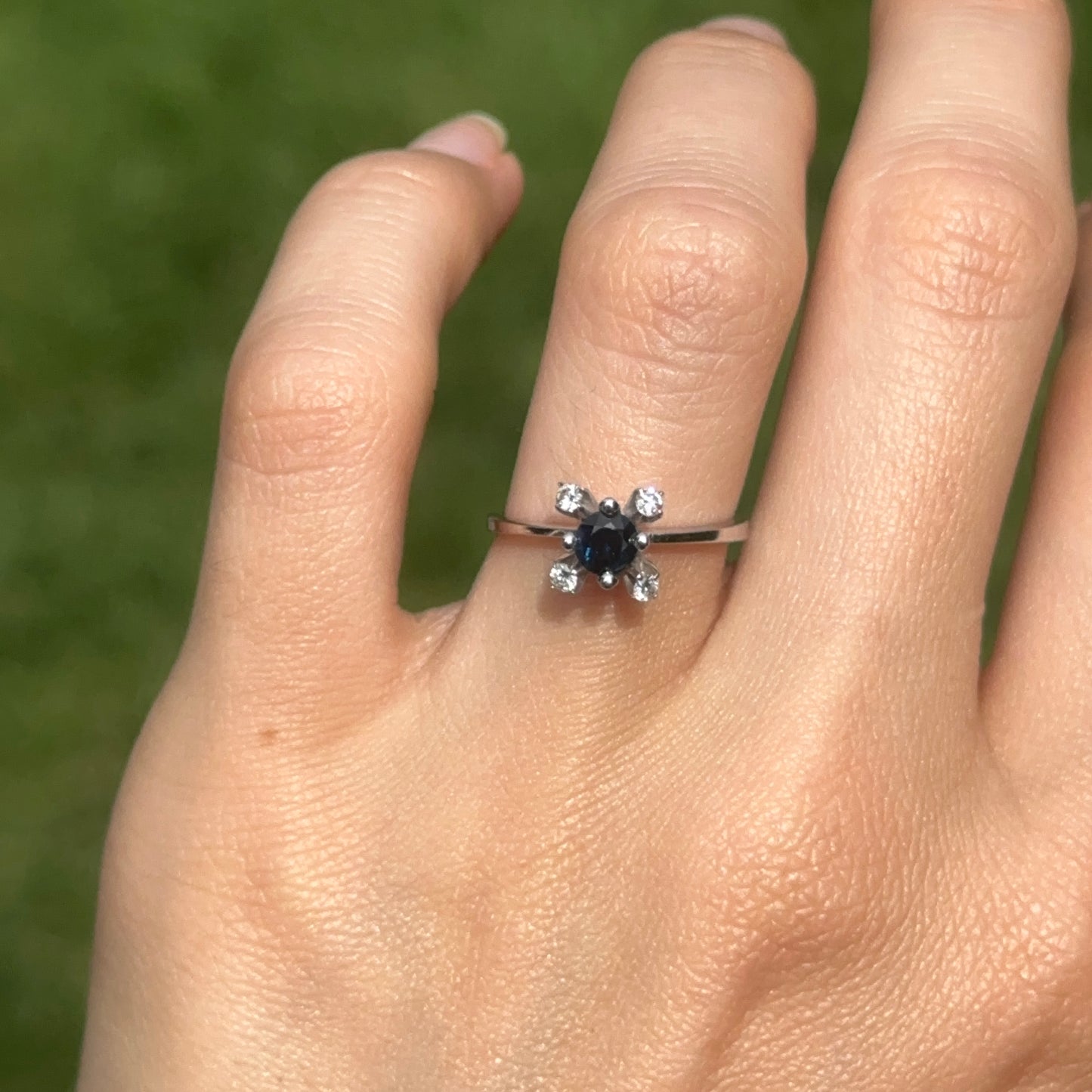 Estate 14KT White Gold Round Blue Sapphire + Round Diamond Prong Set Ring