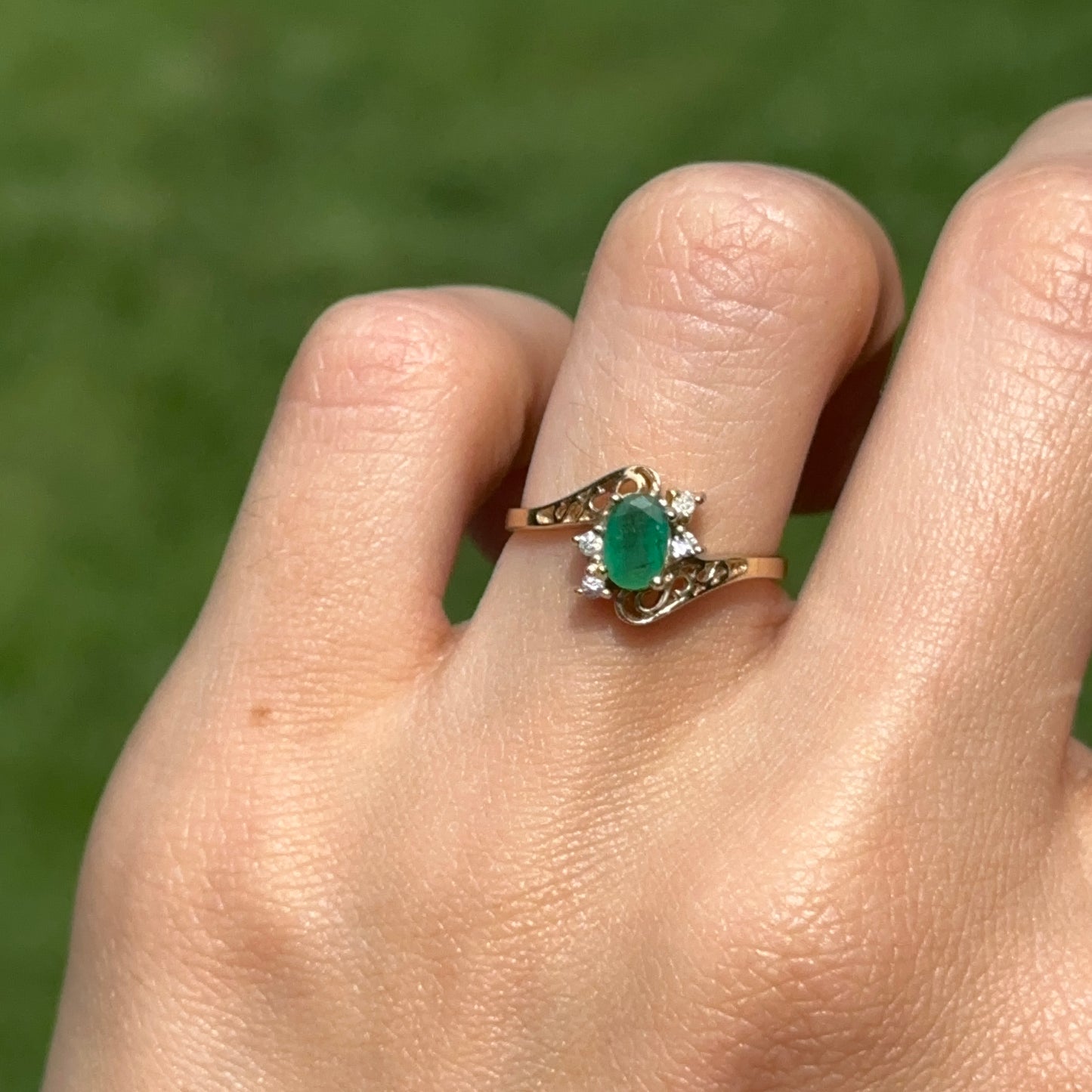 Estate 14KT Yellow Gold Oval Emerald + Round Diamond Ring
