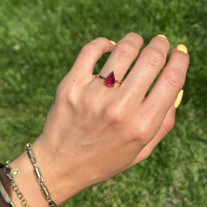 14KT Yellow Gold Pear Pink Tourmaline Solitaire Ring