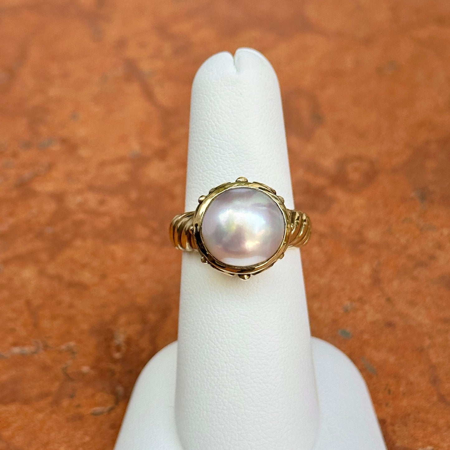 Estate 14KT Yellow Gold Etruscan Design Mabe Pearl Ring