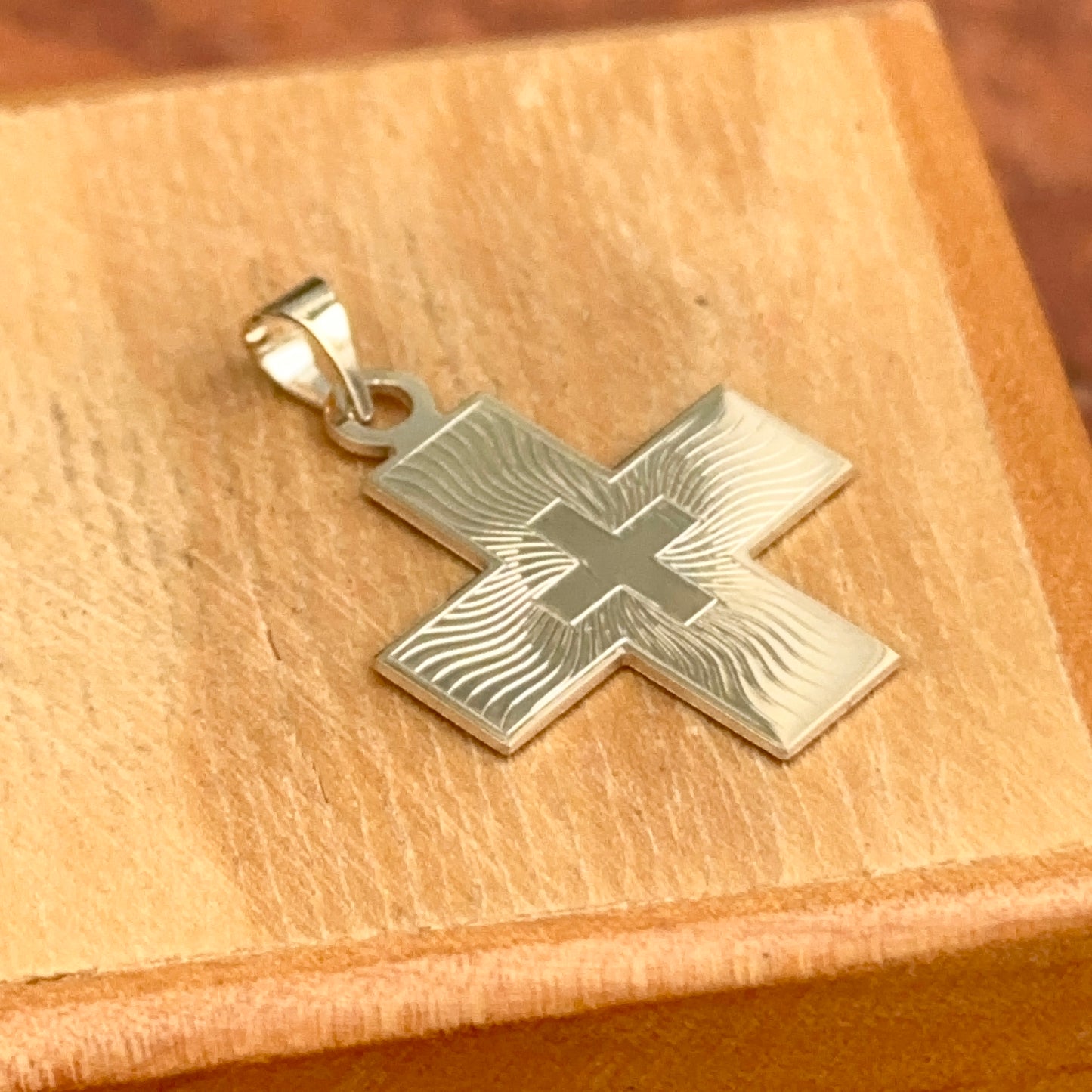 14KT Yellow Gold Greek Swirl Cut-Out Cross Pendant Charm 18mm