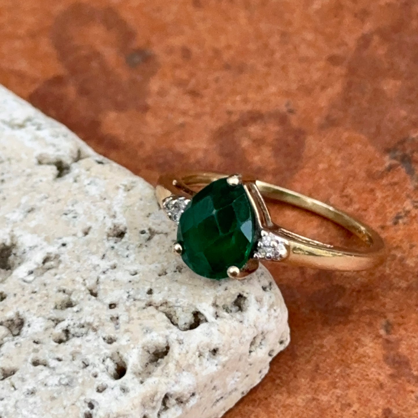 Estate 10KT Yellow Gold Pear Checkerboard Emerald + Diamond Ring
