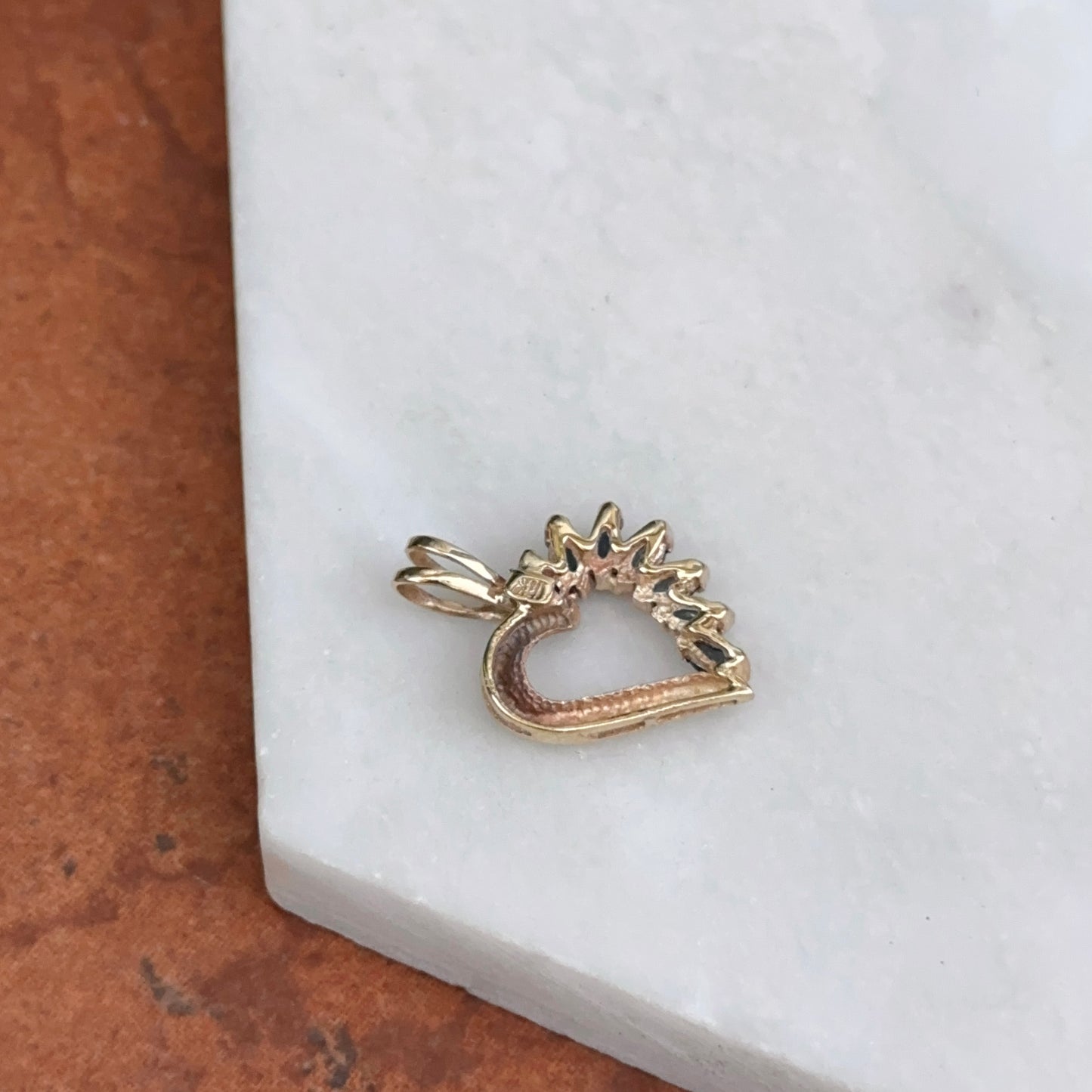 Estate 10KT Yellow Gold Marquise Blue Sapphire Heart Pendant