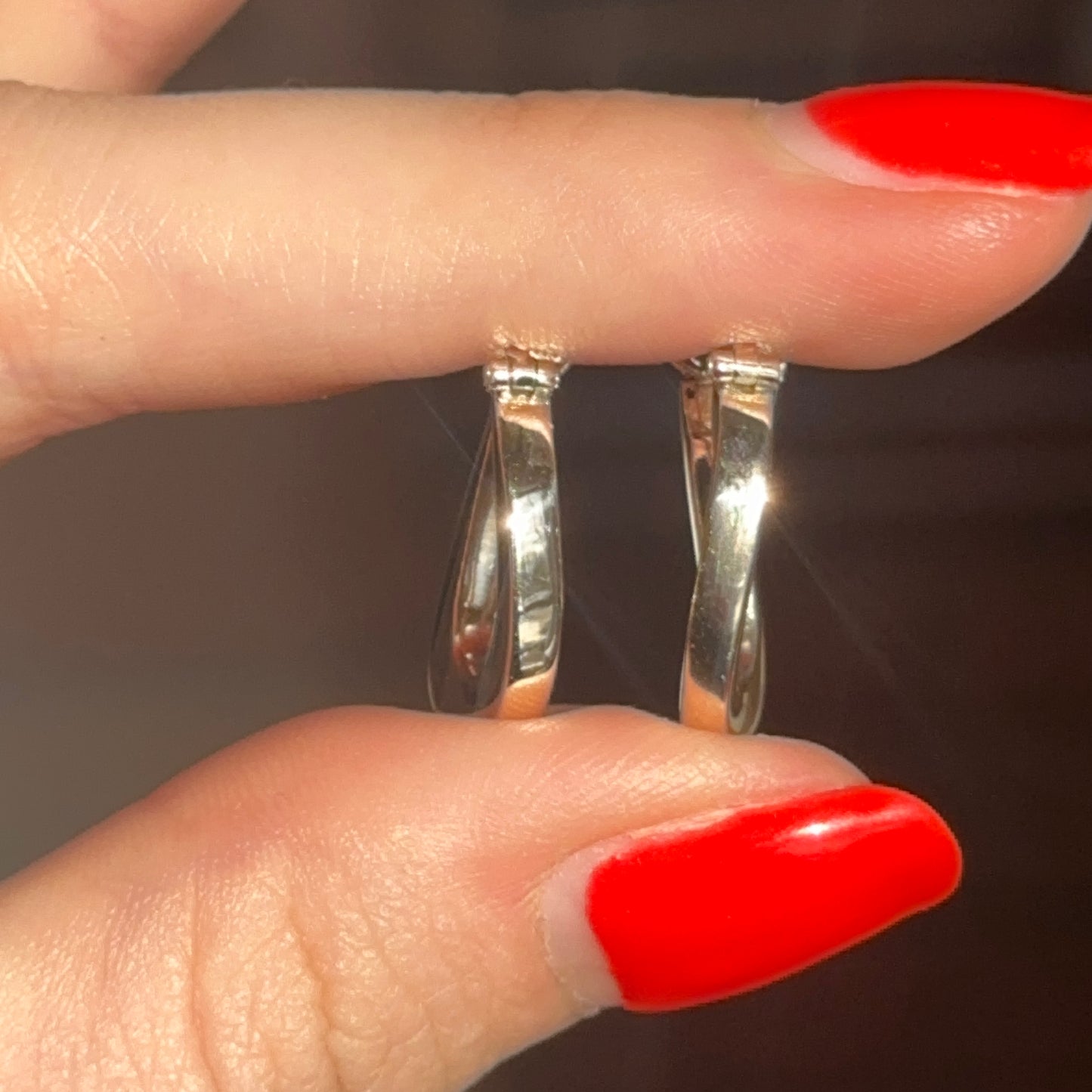 Estate 14KT Yellow Gold Shiny Wavy Hoop Earrings