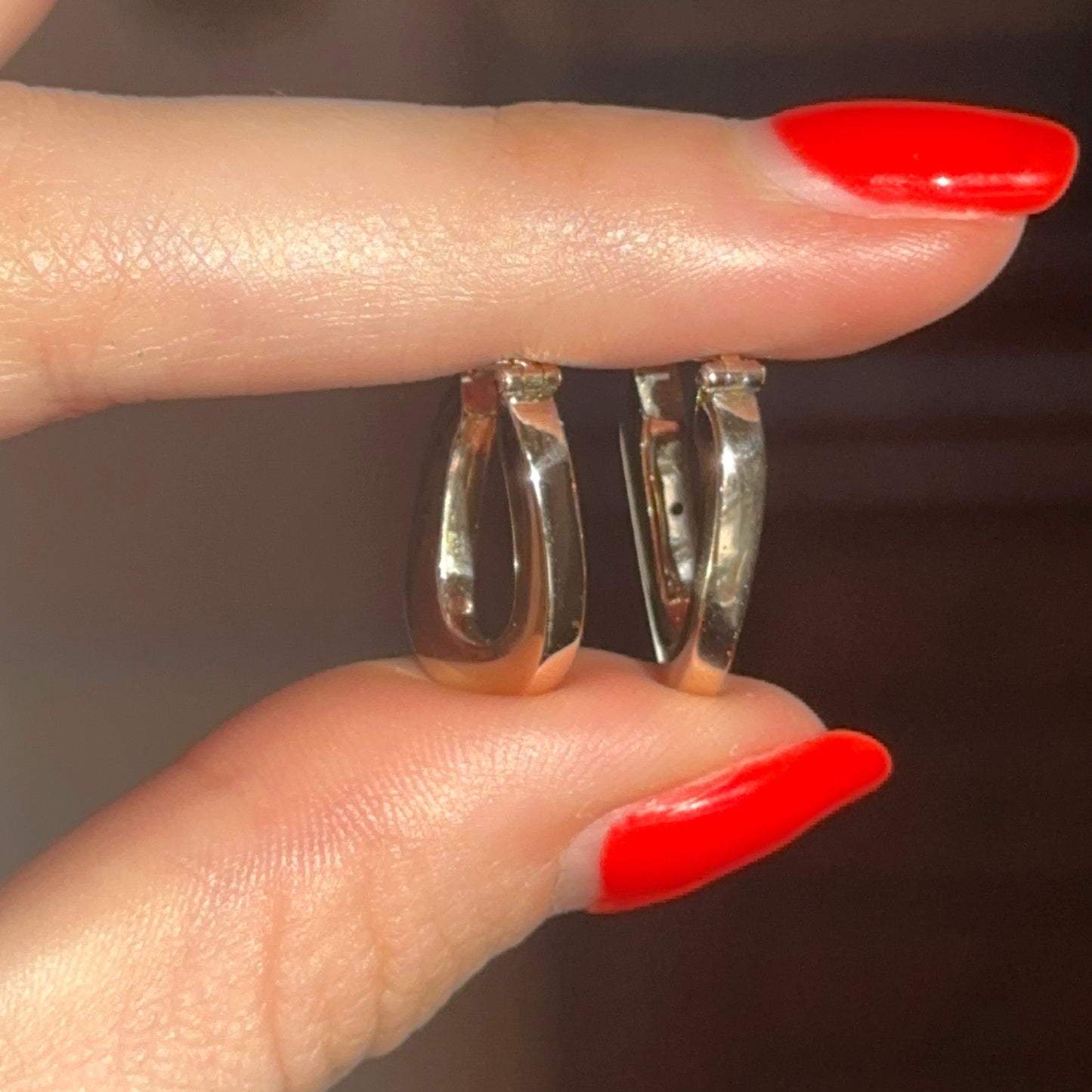 Estate 14KT Yellow Gold Shiny Wavy Hoop Earrings