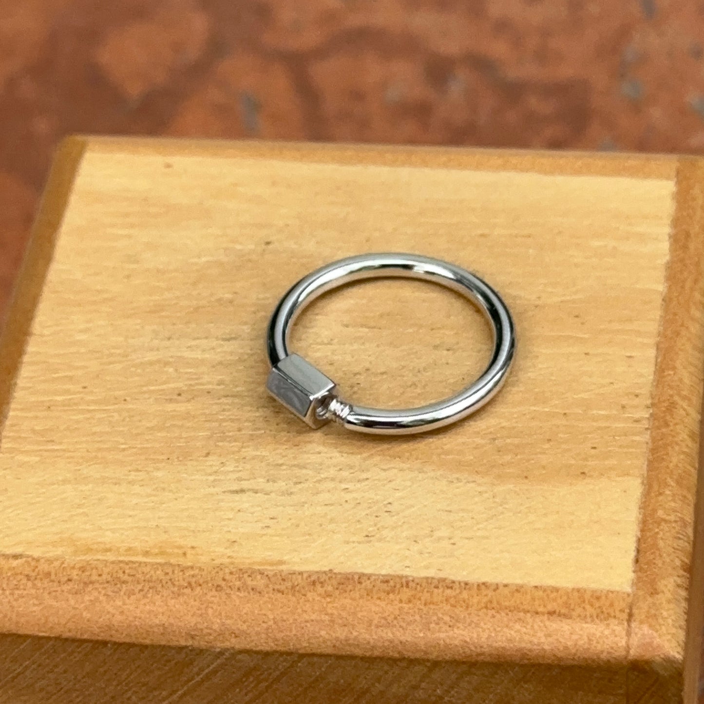 Sterling Silver Round Screw In Carabiner Clasp Enhancer