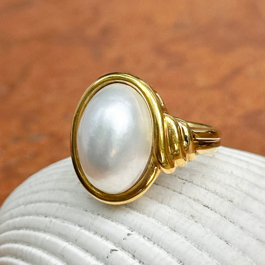 Estate 18KT Yellow Gold Oval Bezel Mabe Pearl Ring