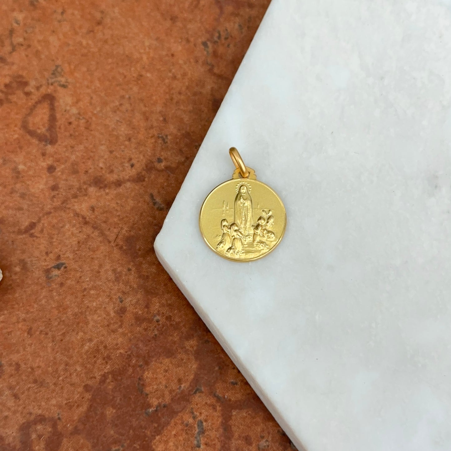 14KT Yellow Gold Our Lady of Fatima Round Matte Medal Pendant 18mm
